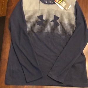 NWT log sleeve UA